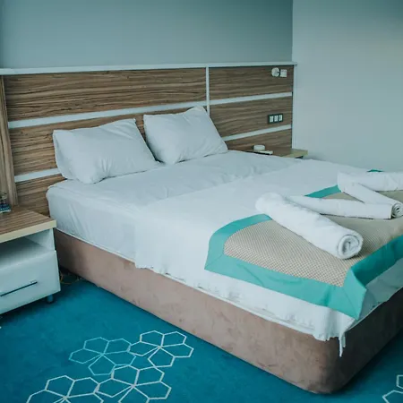 Готель Pirlanta Butik 3*