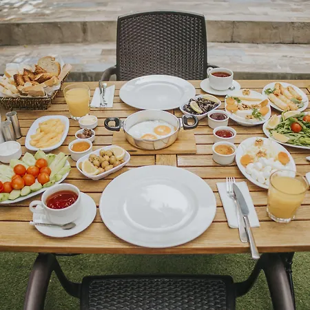 Pirlanta Butik 3* Cesme