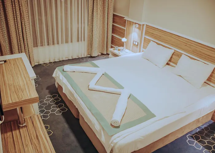 Pirlanta Butik Çeşme