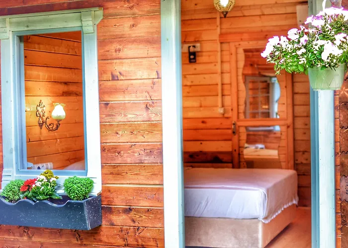 Pirlanta Butik Çeşme